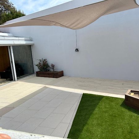 Maison Idealement Situee Pour Les Vacances Нотр-Дам-дьо-Мон Екстериор снимка
